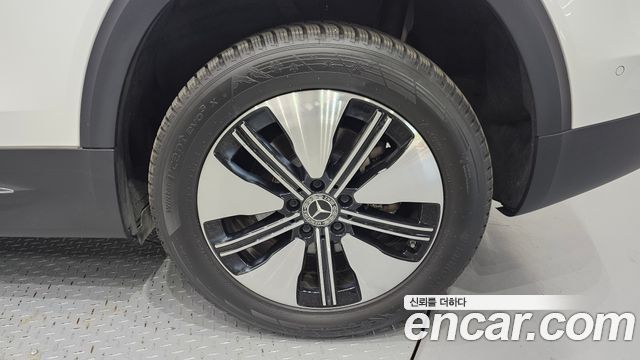 Mercedes-Benz EQB (X243) EQB300 4MATIC Electric Art 2024 — фото 21