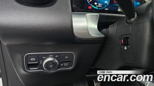 Mercedes-Benz EQB (X243) EQB300 4MATIC Electric Art 2024 — фото 28