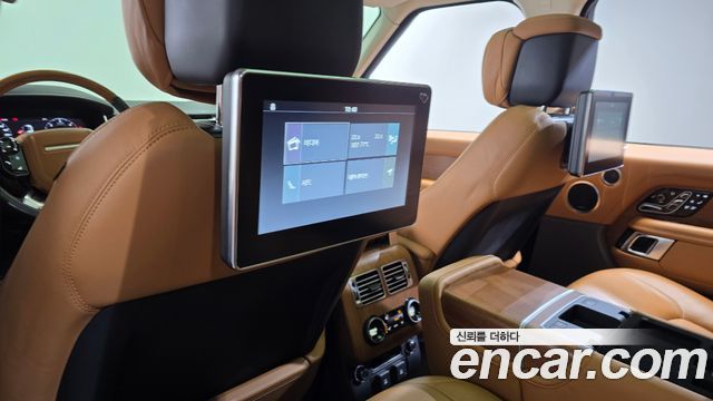 Land Rover Range Rover (IV) 4.4 SDV8 AB DIESEL 2018 — фото 12