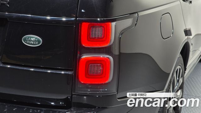 Land Rover Range Rover (IV) 4.4 SDV8 AB DIESEL 2018 — фото 23