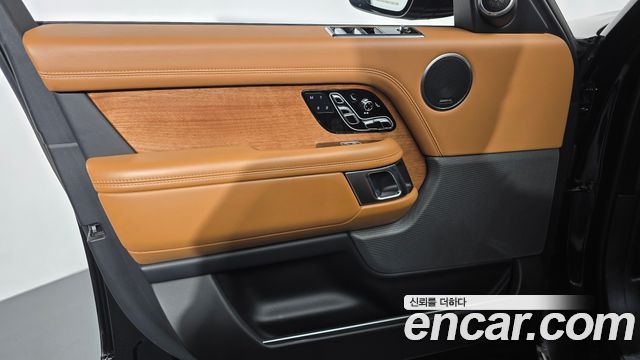 Land Rover Range Rover (IV) 4.4 SDV8 AB DIESEL 2018 — фото 24