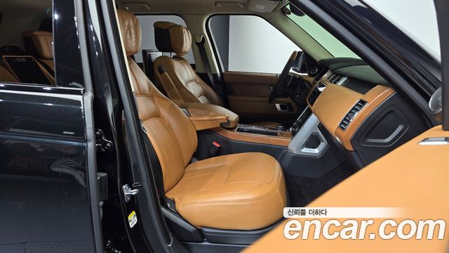 Land Rover Range Rover (IV) 4.4 SDV8 AB DIESEL 2018 — фото 26