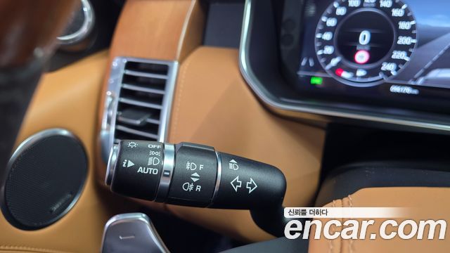 Land Rover Range Rover (IV) 4.4 SDV8 AB DIESEL 2018 — фото 29