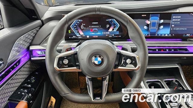 BMW 7 Series (G70) 740i xDrive M Sport Limited 2024 — фото 13