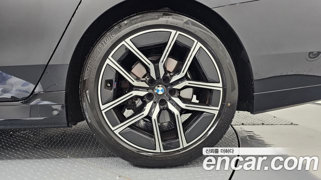 BMW 7 Series (G70) 740i xDrive M Sport Limited 2024 — фото 21