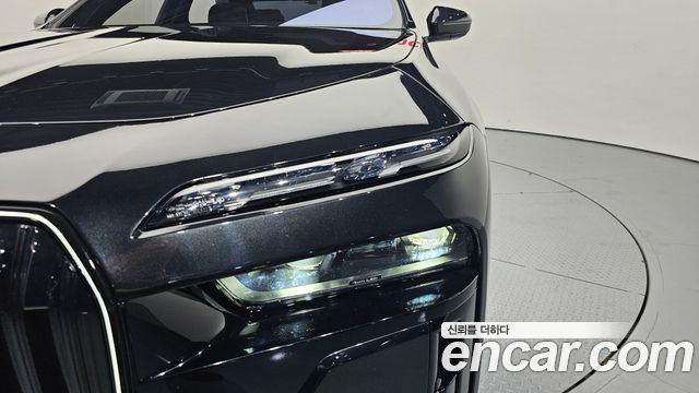 BMW 7 Series (G70) 740i xDrive M Sport Limited 2024 — фото 22