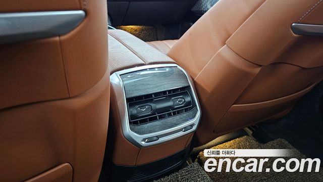 BMW 7 Series (G70) 740i xDrive M Sport Limited 2024 — фото 30
