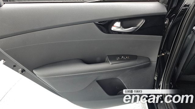 Kia K3 (II) 1.6 Prestige 2024 — фото 25