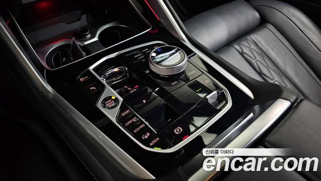 BMW X6 (G06) xDrive40i M Sport Pro Special Edition 2025 — фото 9