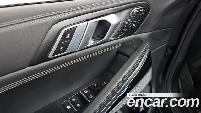 BMW X6 (G06) xDrive40i M Sport Pro Special Edition 2025 — фото 18
