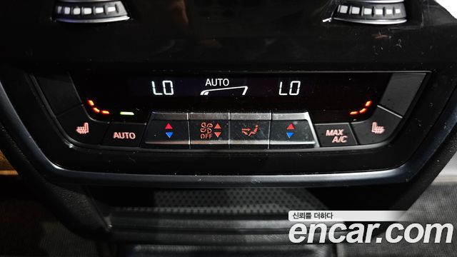 BMW X6 (G06) xDrive40i M Sport Pro Special Edition 2025 — фото 19