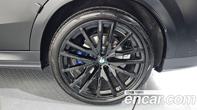 BMW X6 (G06) xDrive40i M Sport Pro Special Edition 2025 — фото 21