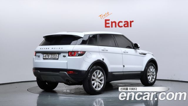 Land Rover Range Rover Evoque 2.2 SD4 Pure 2015 — фото 2