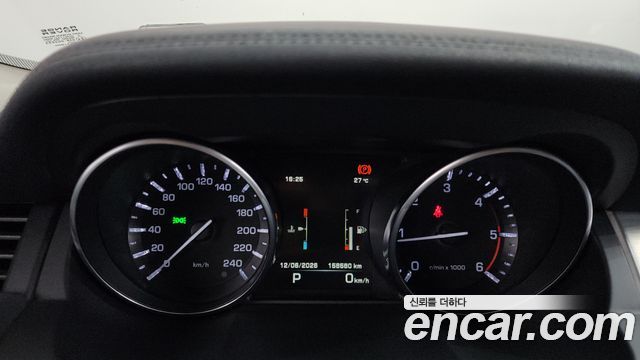 Land Rover Range Rover Evoque 2.2 SD4 Pure 2015 — фото 8