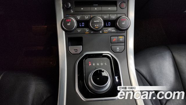 Land Rover Range Rover Evoque 2.2 SD4 Pure 2015 — фото 9
