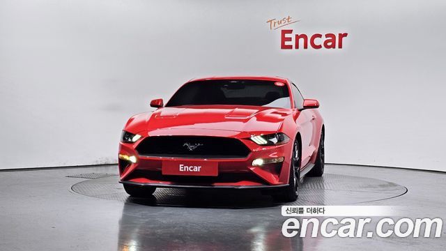 Ford Mustang Coupe 2022 — фото 3