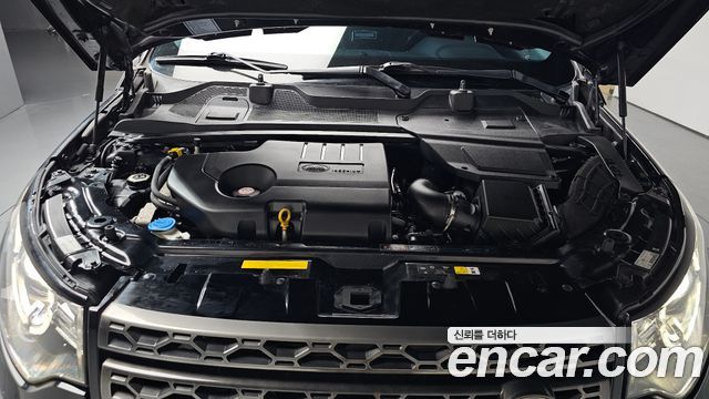 Land Rover Discovery Sport 2.0 TD4 SE 2016 — фото 6