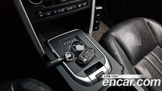 Land Rover Discovery Sport 2.0 TD4 SE 2016 — фото 9