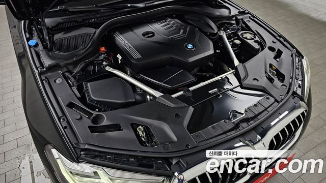 BMW 5 Series (G30) 520i Luxury 2023 — фото 6