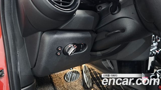 MINI Cooper 5Door Rosewood Edition 3rd 2020 — фото 23