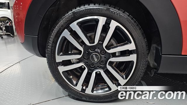 MINI Cooper 5Door Rosewood Edition 3rd 2020 — фото 27