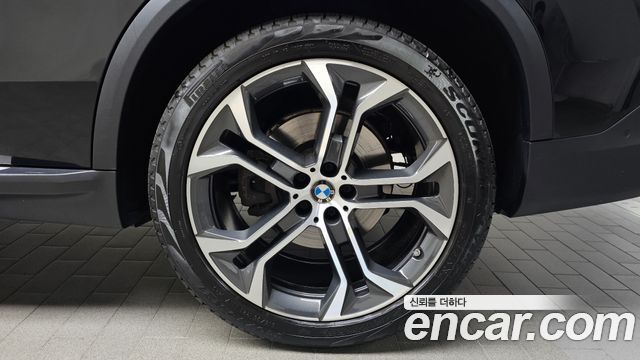 BMW X5 (G05) xDrive 40i xLine 2021 — фото 21