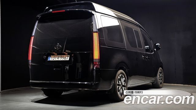 Hyundai Staria Lounge 7-Seater Limousine 2022 — фото 2