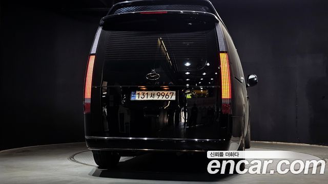 Hyundai Staria Lounge 7-Seater Limousine 2022 — фото 4