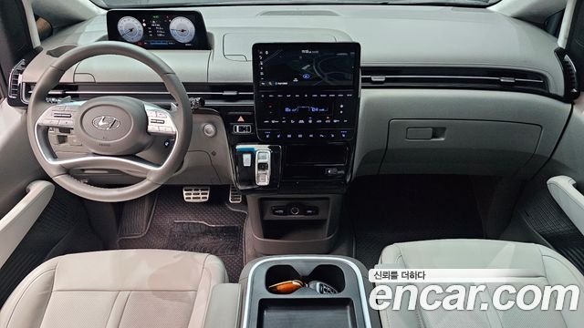 Hyundai Staria Lounge 7-Seater Limousine 2022 — фото 7