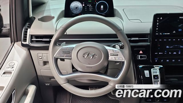 Hyundai Staria Lounge 7-Seater Limousine 2022 — фото 12