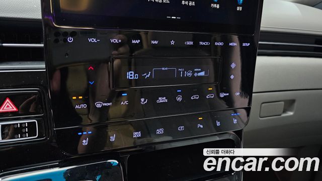 Hyundai Staria Lounge 7-Seater Limousine 2022 — фото 18