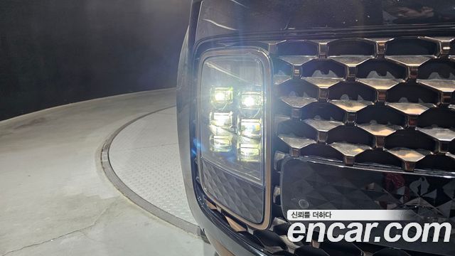 Hyundai Staria Lounge 7-Seater Limousine 2022 — фото 22