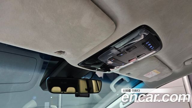 Hyundai Staria Lounge 7-Seater Limousine 2022 — фото 27