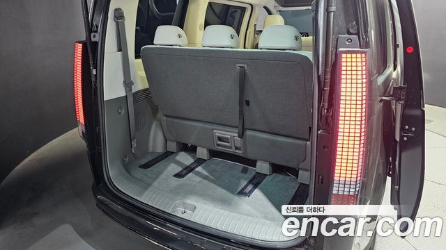 Hyundai Staria Lounge 7-Seater Limousine 2022 — фото 32