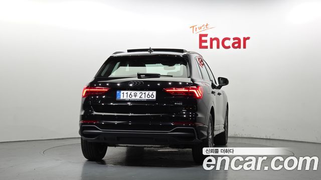 Audi Q3 (F3) 40 TFSI Quattro Premium 2025 — фото 4