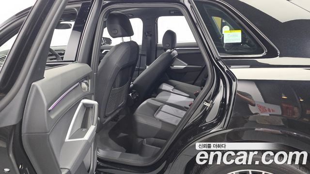 Audi Q3 (F3) 40 TFSI Quattro Premium 2025 — фото 11