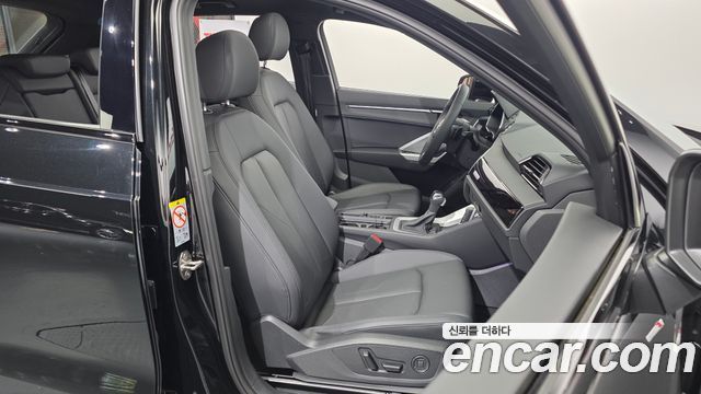 Audi Q3 (F3) 40 TFSI Quattro Premium 2025 — фото 12