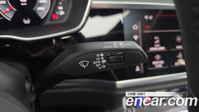 Audi Q3 (F3) 40 TFSI Quattro Premium 2025 — фото 15