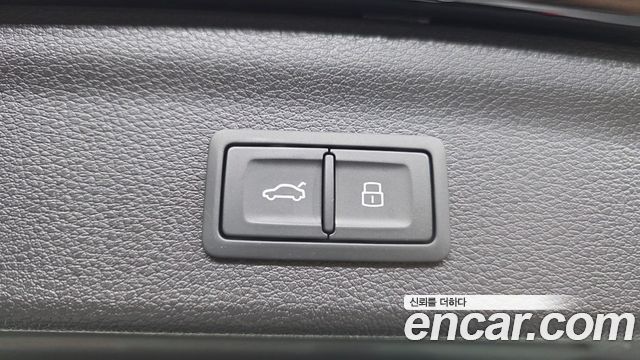 Audi Q3 (F3) 40 TFSI Quattro Premium 2025 — фото 18