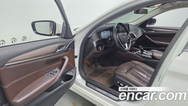 BMW 5 Series (G30) 520d Luxury Plus 2018 — фото 10