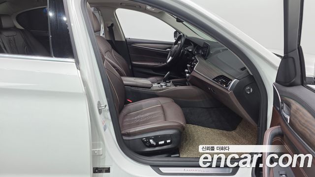 BMW 5 Series (G30) 520d Luxury Plus 2018 — фото 11