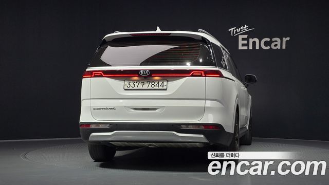 Kia Carnival (IV) Diesel 9-Seater Prestige 2021 — фото 4