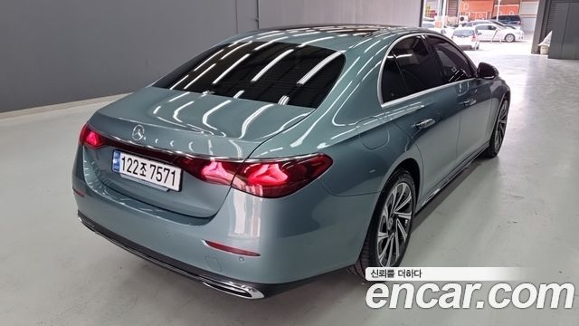 Mercedes-Benz E-Class (W214) E300 4MATIC Exclusive 2024 — фото 3