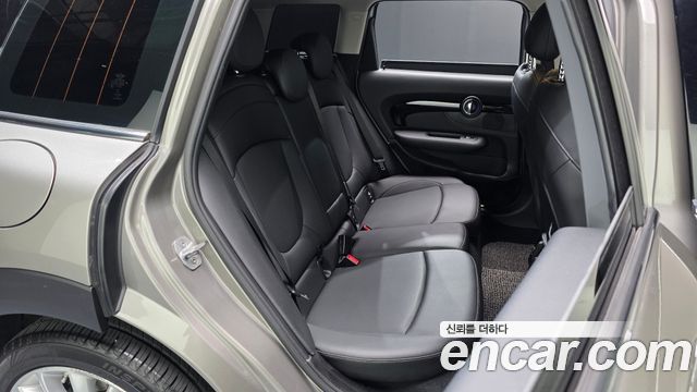 MINI Cooper D Clubman High 2nd 2019 — фото 11