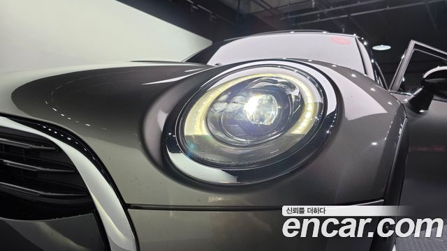 MINI Cooper D Clubman High 2nd 2019 — фото 22