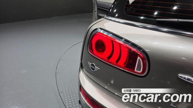MINI Cooper D Clubman High 2nd 2019 — фото 23