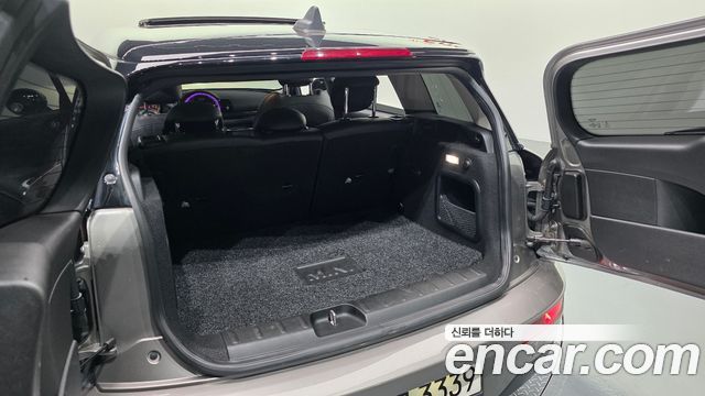 MINI Cooper D Clubman High 2nd 2019 — фото 32
