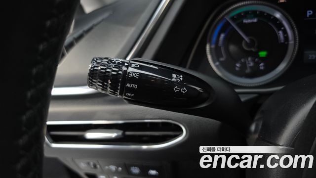 Hyundai Sonata Hybrid (DN8) Premium 2021 — фото 19
