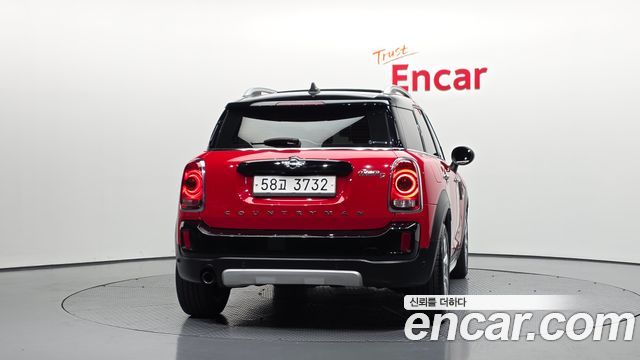 MINI Cooper D Countryman ALL4 2nd 2018 — фото 4