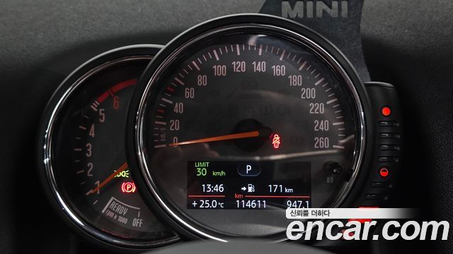 MINI Cooper D Countryman ALL4 2nd 2018 — фото 8